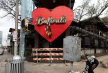 ΗΠΑ:-Μπλούζα-με-την-Ιρανική-σημαία-φορούσε-ο-53χρονος-μακελάρης-στο-Τέξας-που-σκότωσε-2-ανθρώπους-και-τραυμάτισε-άλλους-14