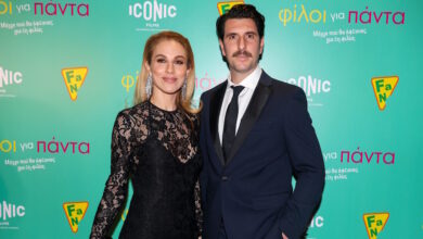 Η-Ντορέττα-Παπαδημητρίου-με-τον-Γιώργο-Γεροντιδάκη-στην-πρεμιέρα-της-νέας-ταινίας-της