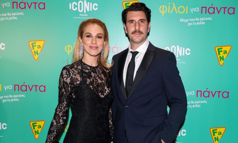 Η-Ντορέττα-Παπαδημητρίου-με-τον-Γιώργο-Γεροντιδάκη-στην-πρεμιέρα-της-νέας-ταινίας-της