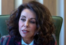 Βούλα-Πατουλίδου:-Η-απώλεια-που-την-συνέτριψε-8-μήνες-μετά-τον-θάνατο-του-συζύγου-της-–-«Θα-γίνω-καλύτερα»