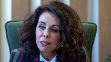 Βούλα-Πατουλίδου:-Η-απώλεια-που-την-συνέτριψε-8-μήνες-μετά-τον-θάνατο-του-συζύγου-της-–-«Θα-γίνω-καλύτερα»