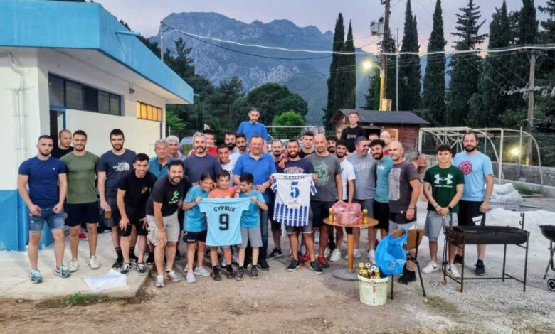 Συμπαράσταση-του-Πορταϊκού-στους-Κύπριους-ποδοσφαιριστές-του