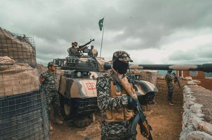 Συνεχίζονται-για-πέμπτη-ημέρα-οι-μάχες-στα-σύνορα-Πακιστάν-Αφγανιστάν