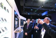 Παπαστεργίου-από-mwc-2026:-Η-Τεχνητή-Νοημοσύνη-για-πραγματικές-κοινωνικές-και-οικονομικές-ανάγκες-–-pharos-και-Δαίδαλος-στο-προσκήνιο