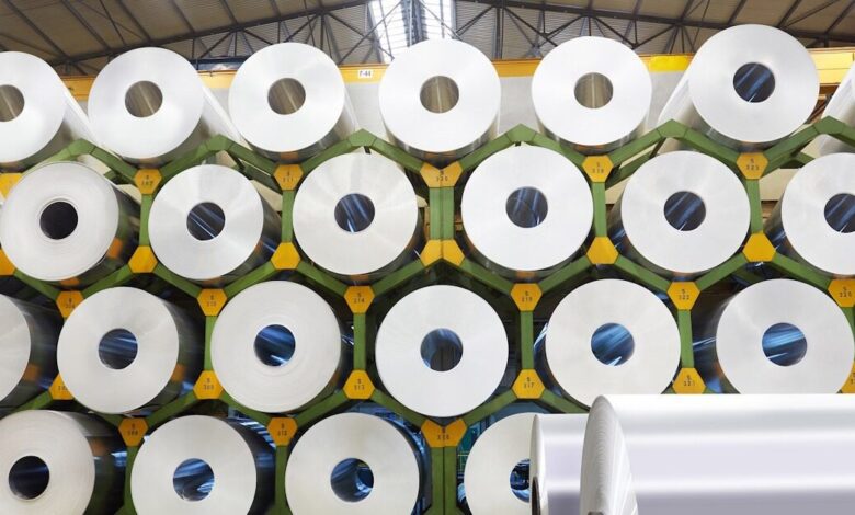 ΕΛΒΑΛΧΑΛΚΟΡ:-Στα-3,61-δισ.-ευρώ-οι-ενοποιημένες-πωλήσεις-το-2025,-αυξημένες-κατά-5,1%