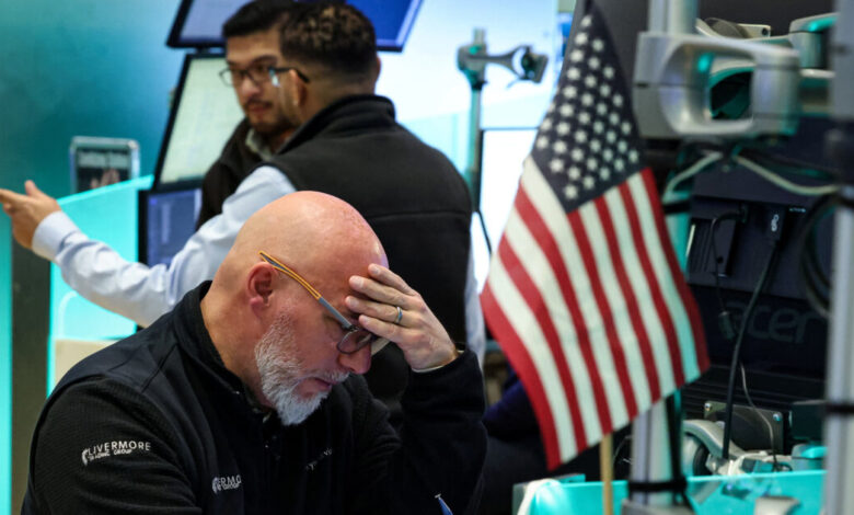 Μαζικό-sell-off-στη-wall-street:-Ο-dow-jones-χάνει-1200-μονάδες-στη-δίνη-της-κρίσης-του-πετρελαίου