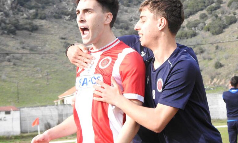 Με-γκολ-πρόκρισης-στις-καθυστερήσεις-τα-Μετέωρα-1-2-στο-Νεοχώρι