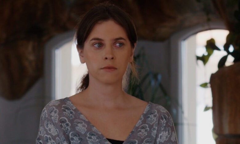 Γη-της-ελιάς-–-επόμενο-επεισόδιο:-Η-Δάφνη-κι-ο-Παυλής-σμίγουν-κι-αποφασίζουν-να-γυρίσουν-πίσω-στην-Κρήτη