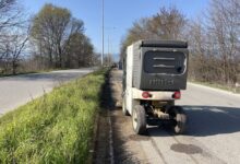 Καθαρισμός-νησίδας-στην-περιφερειακή-των-Τρικάλων-–-Παρεμβάσεις-της-δημοτικής-αρχής-(φωτο)