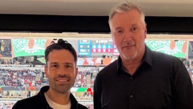 Ο-Κωνσταντίνος-Αργυρός-φωτογραφήθηκε-με-τον-Τόνι-Κούκοτς-στο-Σικάγο