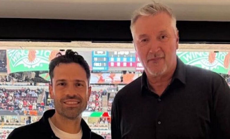 Ο-Κωνσταντίνος-Αργυρός-φωτογραφήθηκε-με-τον-Τόνι-Κούκοτς-στο-Σικάγο