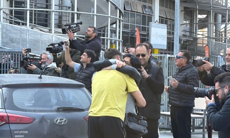 Έφτασε-στη-Θεσσαλονίκη-η-ομάδα-μπάσκετ-του-Άρη-που-είχε-εγκλωβιστεί-στο-Άμπου-Ντάμπι:-«Ζήσαμε-εφιαλτικές-στιγμές»