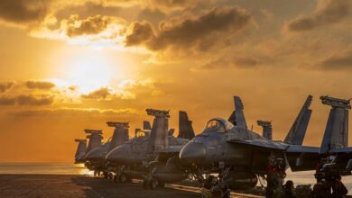 Γιγαντώνεται-η-σύρραξη-στη-Μέση-Ανατολή:-Πολεμική-νύχτα-με-βομβαρδισμούς-στην-Τεχεράνη-και-εισβολή-Κούρδων-μαχητών-στο-Ιράν