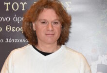 Πέτρος-Γαϊτάνος:-«Πάρα-πολλοί-γονείς-μου-λένε-ότι-νανουρίζουν-τα-παιδιά-τους-με-τους-ύμνους-μου»