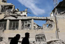 Στη-δίνη-του-πολέμου-η-Μέση-Ανατολή:-Βομβαρδισμοί-σε-Ισραήλ-και-Ιράν-–-Έκρηξη-σε-πετρελαιοφόρο-στο-Κουβέιτ