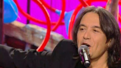 Ο-Λάκης-Λαζόπουλος-υποδέχτηκε-τον-Γιάννη-Κότσιρα-σε-ένα-υπέροχο-μουσικό-ταξίδι-στο-«Αλ-Τσαντίρι-Νιουζ»