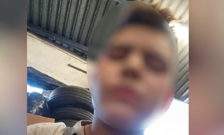 Λέρος:-Συγκλονίζει-η-απολογία-του-17χρονου-πατροκτόνου-–-Με-τρυπούσε-με-κατσαβίδι-και-μου-έκοψε-το-δάχτυλο-με-κλαρκ