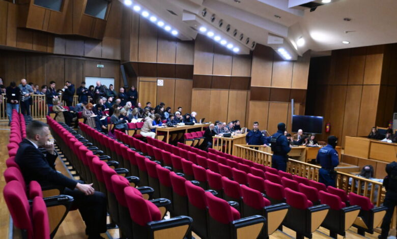Δίκη-Χρυσής-Αυγής:-Η-«μάχη»-των-ελαφρυντικών-και-ο-κίνδυνος-για-16-να-μπουν-στη-φυλακή