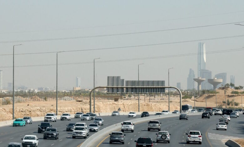 Σαουδική-Αραβία:-Πυκνοί-καπνοί-υψώθηκαν-στο-βόρειο-Ριάντ