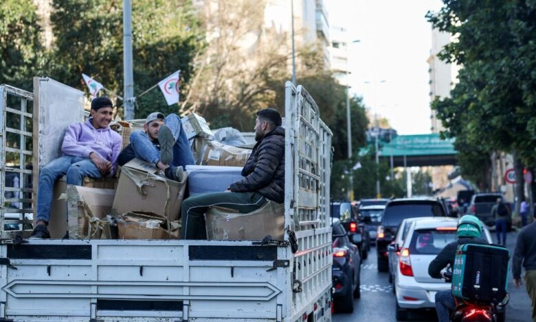 Λίβανος:-Εκατοντάδες-χιλιάδες-οι-εκτοπισμένοι-από-τη-Βηρυτό-–-Εικόνες-με-μποτιλιαρισμένους-δρόμους