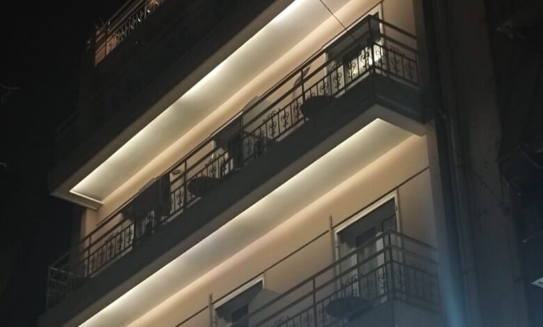 Τραγωδία-στο-κέντρο-της-Αθήνας:-Νεκρός-ανήλικος-Γάλλος-μαθητής-που-έπεσε-από-μπαλκόνι-ξενοδοχείου