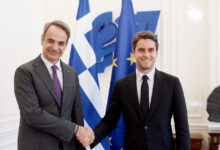 Συνάντηση-Μητσοτάκη-με-τον-πρώην-πρωθυπουργό-της-Γαλλίας-Γκαμπριέλ-Ατάλ:-Στο-επίκεντρο-οι-ελληνογαλλικές-σχέσεις-και-η-Μέση-Ανατολή