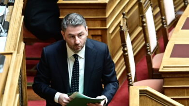 Το-ΠΑΣΟΚ-επιμένει-στην-υπόθεση-των-υποκλοπών-παρά-τις-εξελίξεις-στη-Μέση-Ανατολή