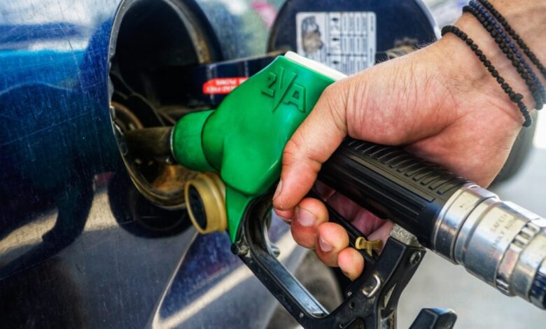 Τα-μέτρα-που-εξετάζει-η-κυβέρνηση-για-αισχροκέρδεια,-στήριξη-πολιτών-και-επιχειρήσεων-λόγω-του-πολέμου-στη-Μέση-Ανατολή