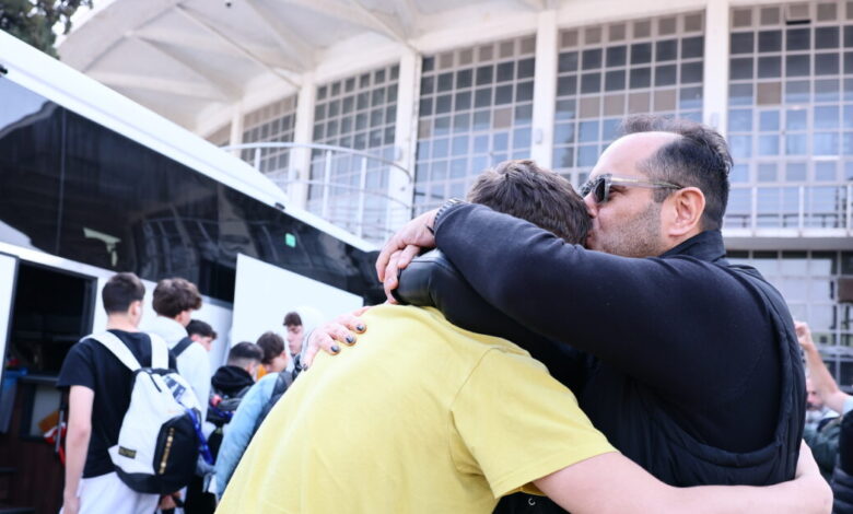 Καθημερινές-πτήσεις-για-τον-επαναπατρισμό-Ελλήνων-από-τη-Μέση-Ανατολή:-Στις-2.500-οι-αιτήσεις,-αύριο-επιστρέφουν-και-άλλοι-από-Ντουμπάι