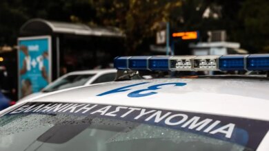 Οδηγός-έτρεχε-με-151-χλμ-στα-Καλύβια,-μεθυσμένος,-χωρίς-δίπλωμα-και-απείλησε-αστυνομικούς