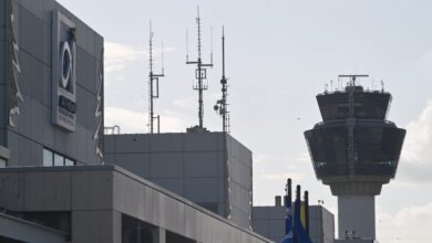 Επέστρεψαν-στην-Ελλάδα-87-Έλληνες-από-το-Ομάν-–-Ανάμεσά-τους-και-ένα-μωρό