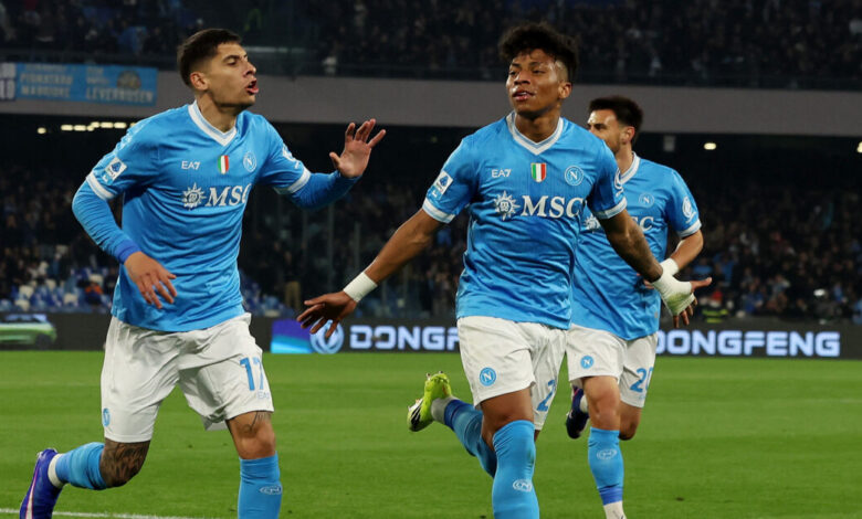 Νάπολι-–-Τορίνο-2-1:-Δεύτερη-σερί-νίκη-για-τους-παρτενοπέι-στη-serie-a