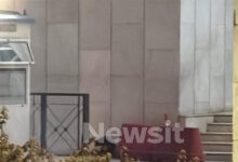 Θρίλερ-στη-ΓΑΔΑ:-Συνελήφθη-48χρονος-Σουδανός-που-απειλούσε-με-χειροβομβίδα-στα-χέρια-και-είχε-άλλες-δύο-στο-σακίδιο-–-Η-στιγμή-της-ελεγχόμενης-έκρηξης