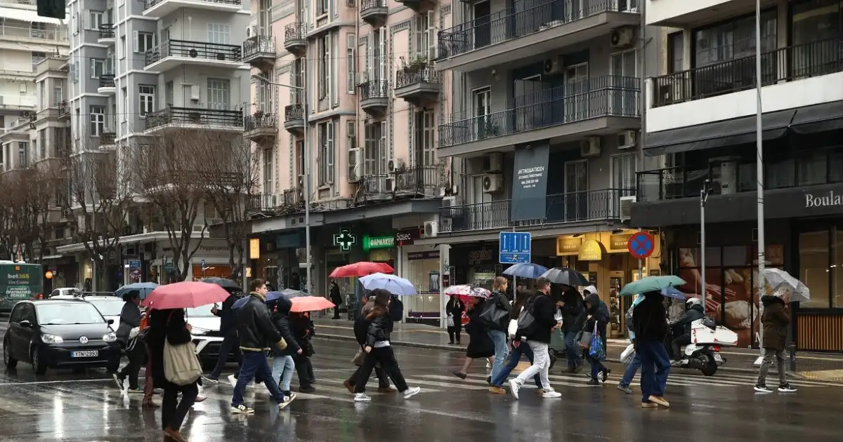 Καιρός-αύριο:-Τοπικές-βροχές-και-μικρή-πτώση-της-θερμοκρασίας