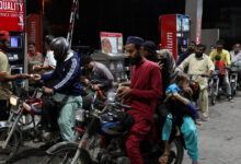 Το-Πακιστάν-ανακοίνωσε-αύξηση-20%-στις-τιμές-των-καυσίμων-λόγω-του-ράλι-του-πετρελαίου