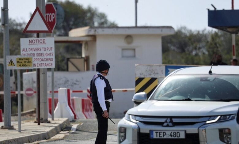 Κύπρος:-Ένας-27χρονος-Αζέρος-και-μία-νεαρή-Λετονή-συνελήφθησαν-για-κατασκοπεία-υπέρ-του-Ιράν