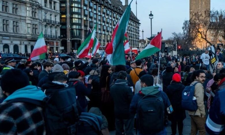 Διαδήλωση-στο-Λονδίνο-ενάντια-στην-επίθεση-στο-Ιράν