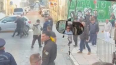 Οπαδοί-του-Παναθηναϊκού-επιτέθηκαν-στο-πούλμαν-της-ομάδας-μπάσκετ-γυναικών-του-Ολυμπιακού-στη-Λεωφόρο