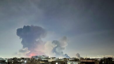 Στη-δίνη-του-πολέμου-για-8η-ημέρα-η-Μέση-Ανατολή:-Εκρήξεις-σε-Μπαχρέιν-και-Άμπου-Ντάμπι,-συναγερμός-στο-Κατάρ-–-live-όλες-οι-εξελίξεις