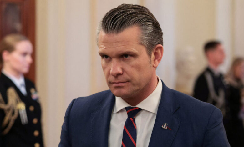 Χέγκσεθ:-«Δεν-μας-ανησυχούν»-οι-πληροφορίες-ότι-η-Ρωσία-ενημερώνει-το-Ιράν-για-πιθανούς-στόχους-των-ΗΠΑ-στη-Μέση-Ανατολή