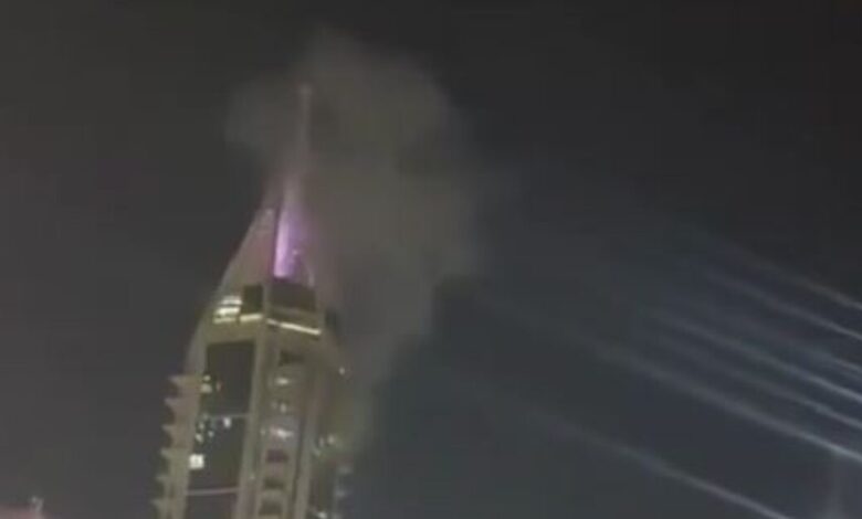 Ντουμπάι:-Νεκρός-οδηγός-από-θραύσματα-ιρανικών-πυραύλων-που-αναχαιτίστηκαν-–-Έπεσαν-πάνω-στο-αυτοκίνητό-του-και-σε-ουρανοξύστη