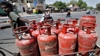 Η-Ινδία-αύξησε-τις-τιμές-του-υγραερίου-που-χρησιμοποιούν-οι-νοικοκυρές-για-μαγείρεμα