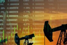 Κοντά-στα-85-δολάρια-το-πετρέλαιο,-παρά-την-μικρή-υποχώρηση-μετά-τις-προθέσεις-Τραμπ-να-πάρει-μέτρα-για-την-ακριβή-βενζίνη