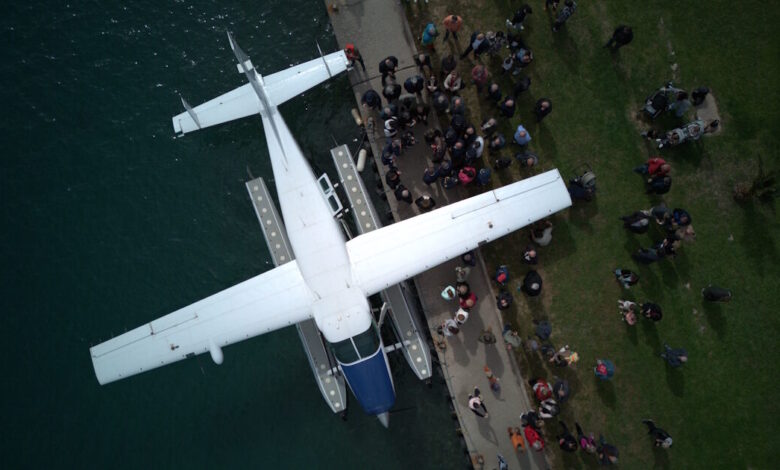 Υδροπλάνο-προσθαλασσώθηκε-για-πρώτη-φορά-στην-Ιτέα-–-Η-Φωκίδα-μπαίνει-στον-χάρτη-των-θαλάσσιων-αερομεταφορών