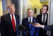 Ντόναλντ-Τραμπ:-Δε-νομίζω-ότι-θα-μείνει-κανείς-για-να-παραδοθεί-στο-Ιράν