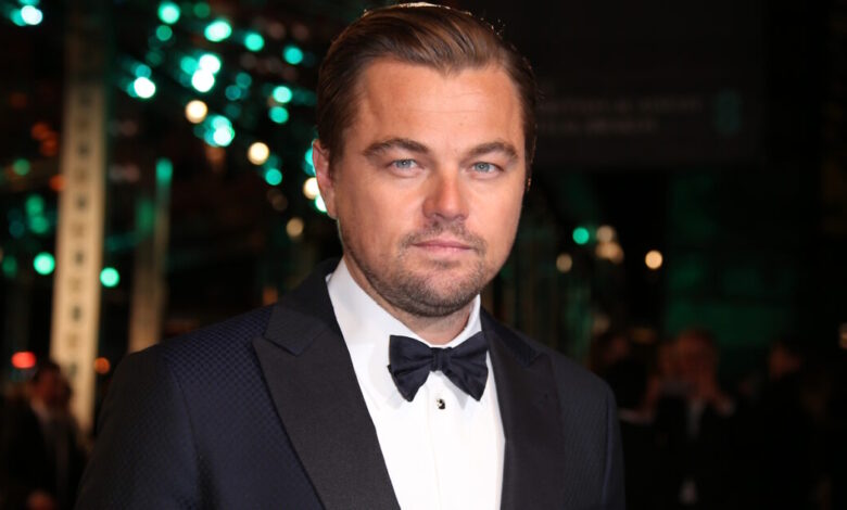 o-Λεονάρντο-Ντι-Κάπριο-με-μουστάκι-και-προσθετική-κοιλιά-για-τη-νέα-ταινία-του-Μάρτιν-Σκορσέζε,-«what-happens-at-night»