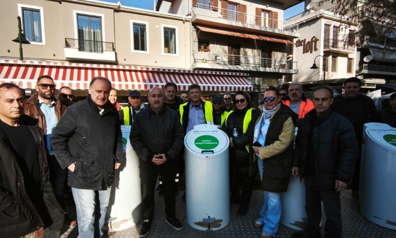Τρίκαλα:-Σε-4-κεντρικά-σημεία-οι-νέοι-βυθιζόμενοι-κάδοι