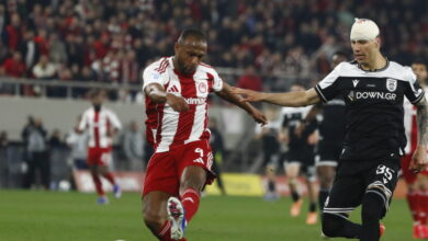 Ολυμπιακός-–-ΠΑΟΚ-0-0:-Αλληλοεξουδετερώθηκαν-και-το-ντέρμπι-στο-«Καραϊσκάκης»-έμεινε-στο-μηδέν-με-τις-επεμβάσεις-του-Τσιφτσή