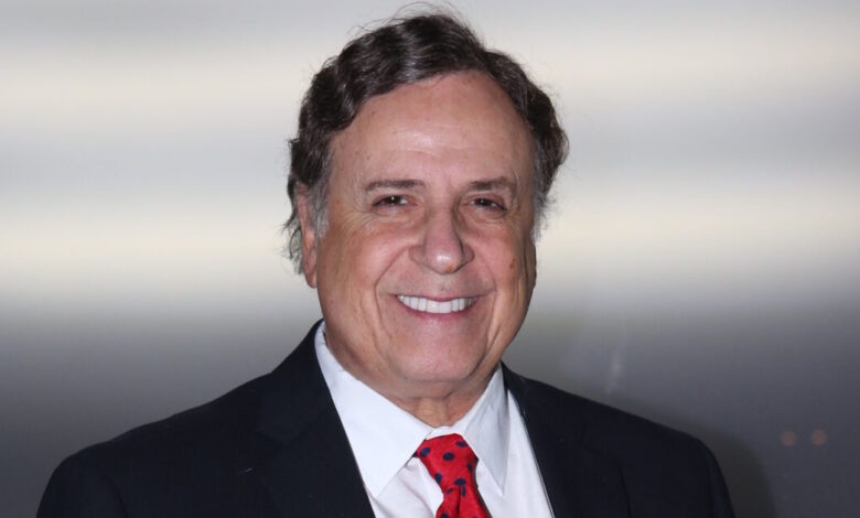 Χάρης-Ρώμας:-Ό,τι-πει-αυτός-ο-σκηνοθέτης-που-είναι-καλός-στη-δουλειά-και-πλούσιος-γίνεται-ξαφνικά-θέσφατο