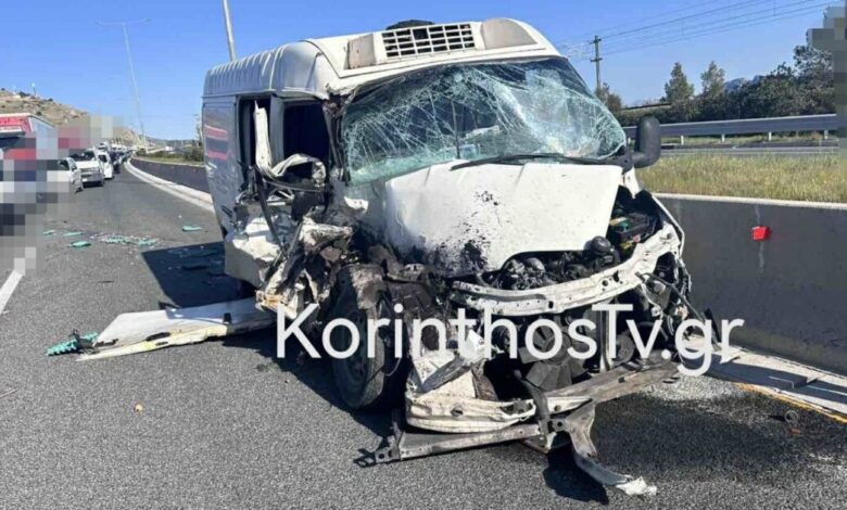 Δύο-τραυματίες-από-καραμπόλα-τριών-οχημάτων-στην-Αθηνών-–-Κορίνθου